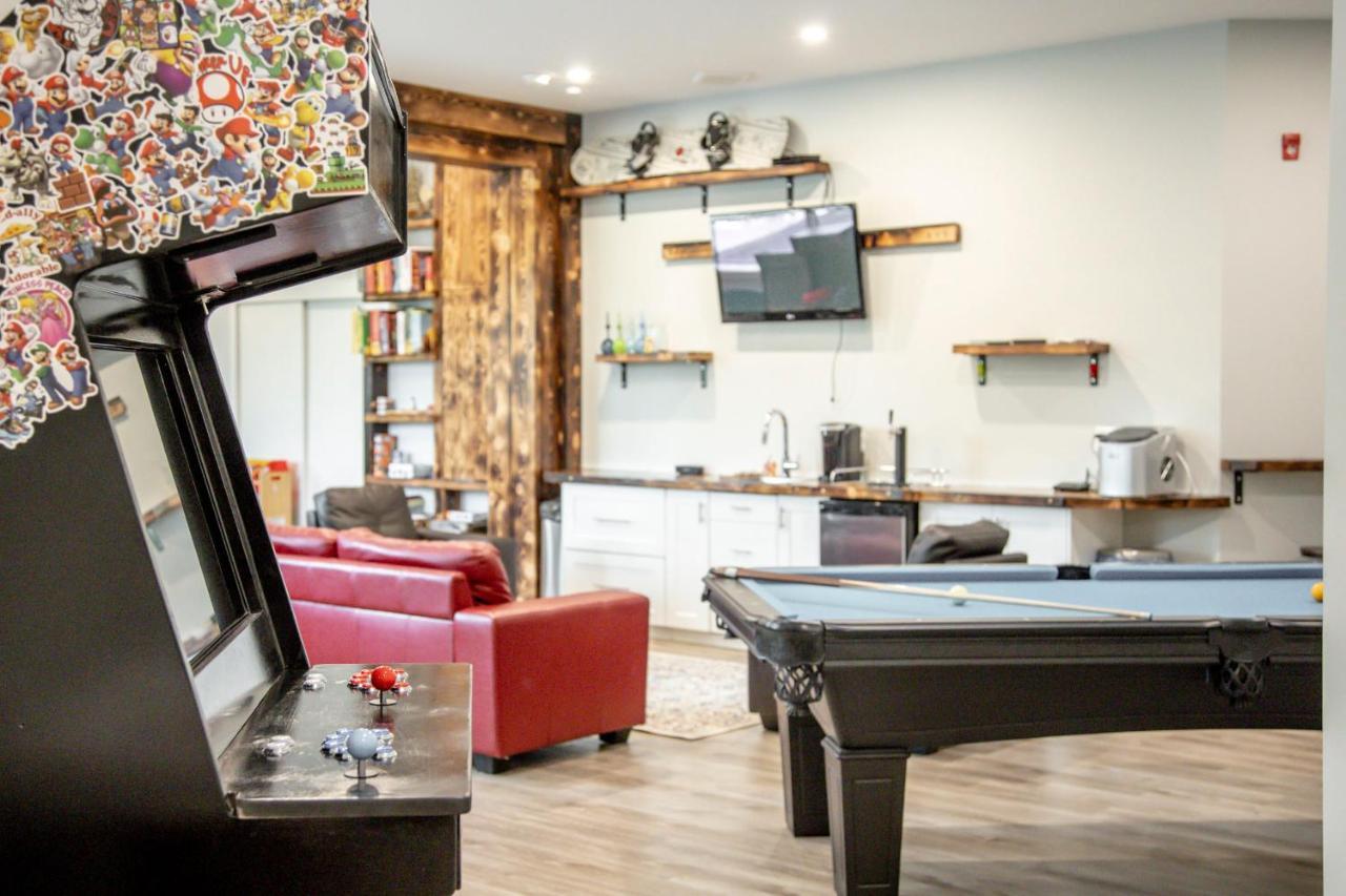 Ski In Ski Out With Huge Game Room And Hot Tub Fernie Dış mekan fotoğraf