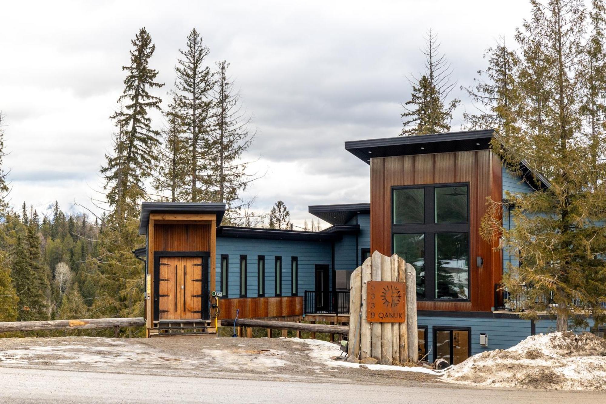 Ski In Ski Out With Huge Game Room And Hot Tub Fernie Dış mekan fotoğraf